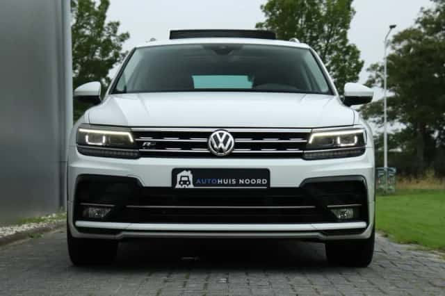 Volkswagen Tiguan (2019) thumbnail 4