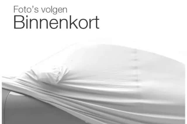 Volkswagen Up! (2015) thumbnail 2
