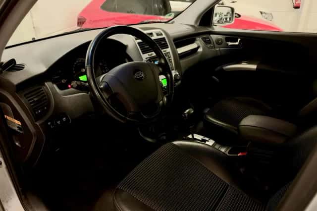 Kia Sportage (2006) thumbnail 3