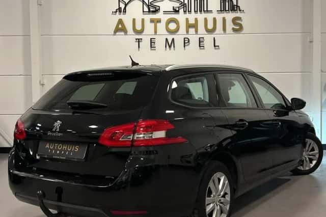 Peugeot 308 (2015) thumbnail 2