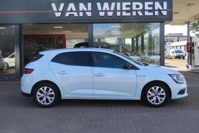 Renault Mégane (2019) thumbnail 2