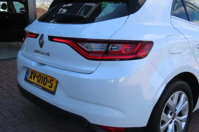 Renault Mégane (2019) thumbnail 6