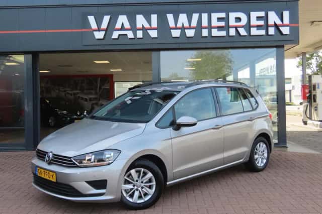 Volkswagen Golf Sportsvan (2015) thumbnail 1