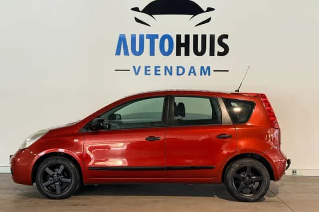 Nissan Note (2008) thumbnail 2