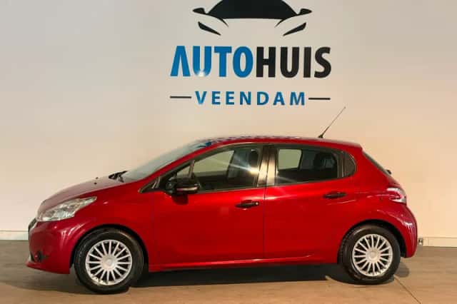 Peugeot 208 (2013) thumbnail 1