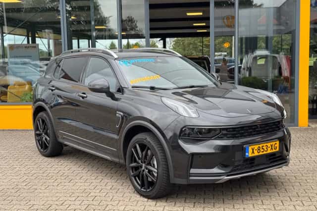 Lynk & Co 01 (2024) thumbnail 1
