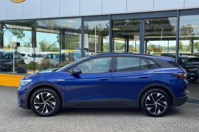Volkswagen ID.4 (2021) thumbnail 2