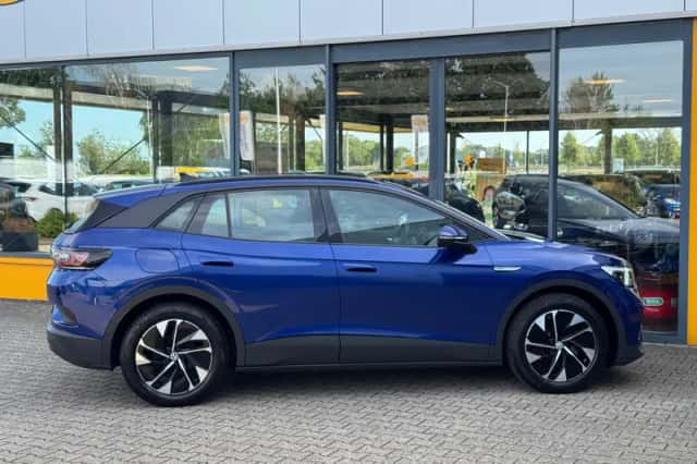 Volkswagen ID.4 (2021) thumbnail 5