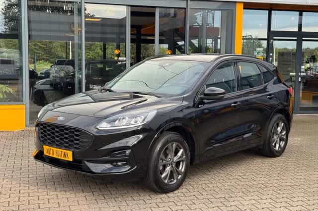 Ford Kuga (2022) thumbnail 1