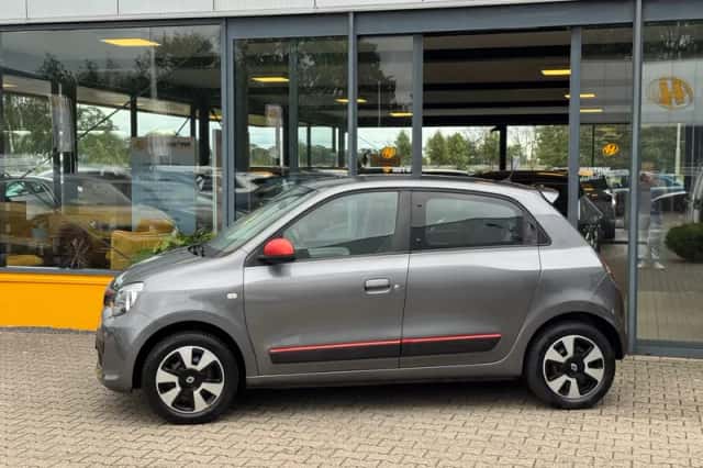 Renault Twingo (2016) thumbnail 2