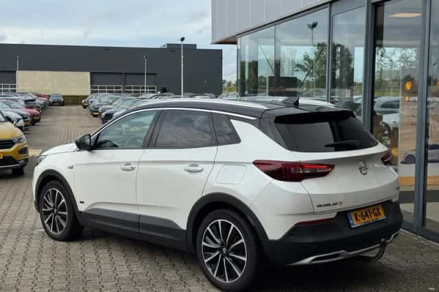 Opel Grandland X (2020) thumbnail 3