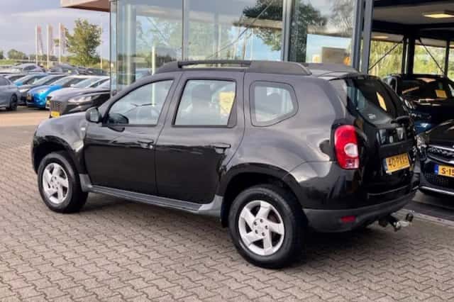 Dacia Duster (2011) thumbnail 3