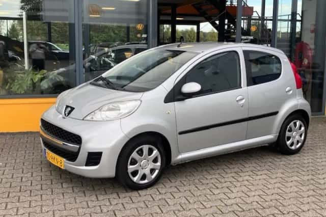Peugeot 107 (2011) thumbnail 1