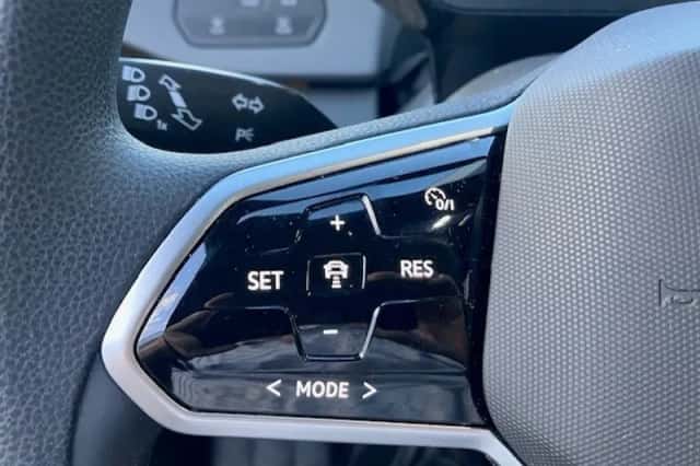Volkswagen ID.3 (2022) thumbnail 6