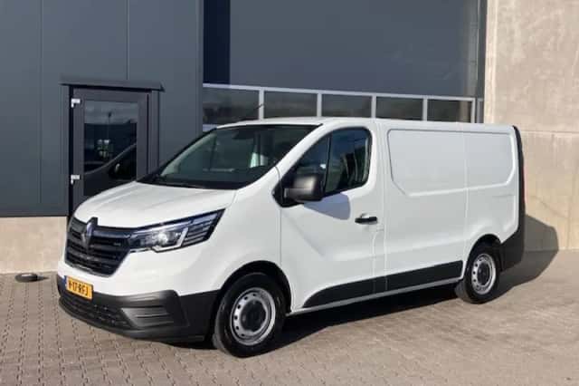 Renault Trafic (2024) thumbnail 1