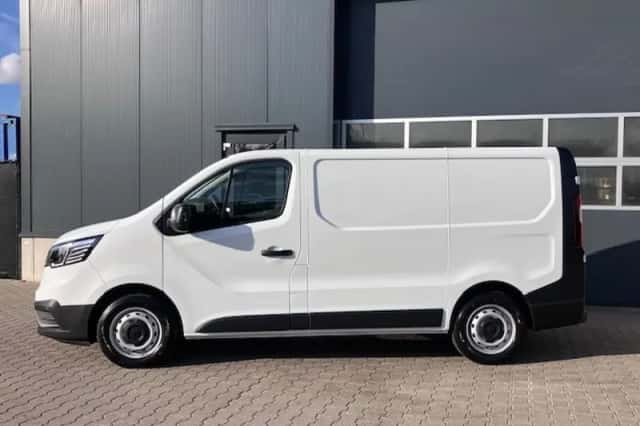 Renault Trafic (2024) thumbnail 2