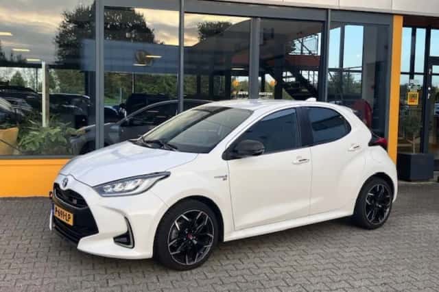 Toyota Yaris (2021) thumbnail 1