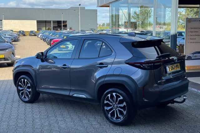 Toyota Yaris Cross (2023) thumbnail 3