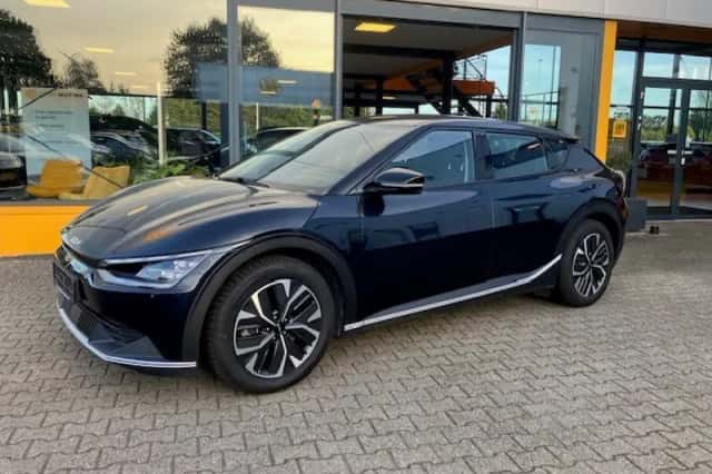 Kia EV6 (2021) thumbnail 1