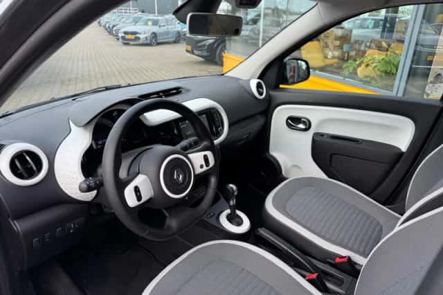 Renault Twingo (2023) thumbnail 4