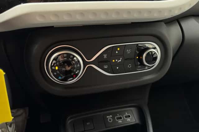 Renault Twingo (2023) thumbnail 6