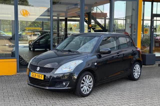 Suzuki Swift (2011) thumbnail 1