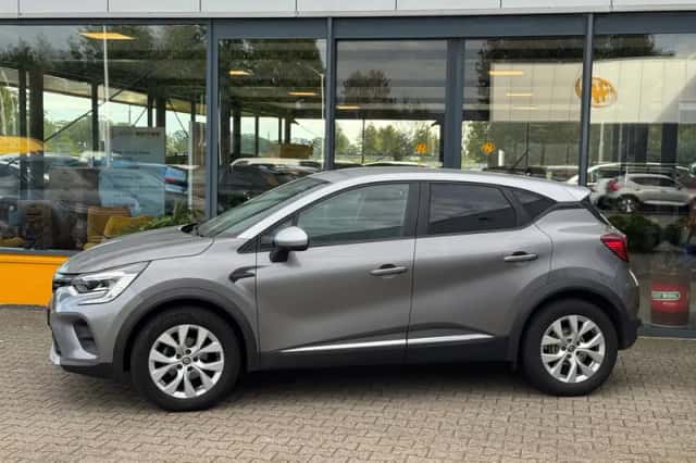 Renault Captur (2020) thumbnail 2