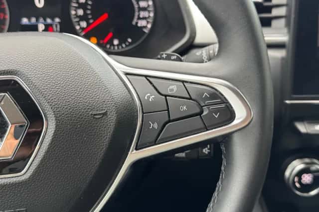 Renault Captur (2020) thumbnail 6
