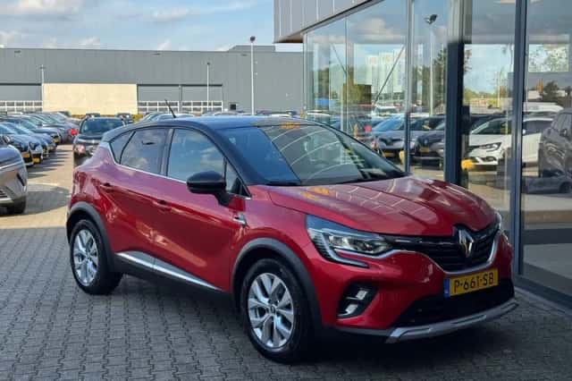 Renault Captur (2022) thumbnail 6