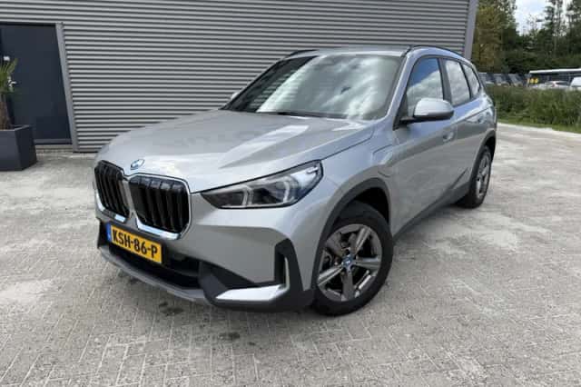 BMW X1 (2023) thumbnail 2