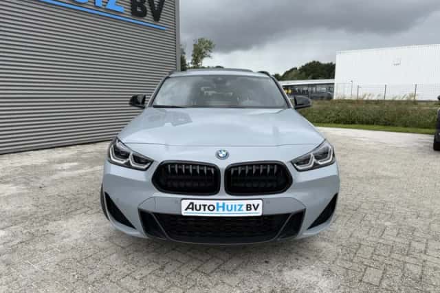 BMW X2 (2023) thumbnail 3