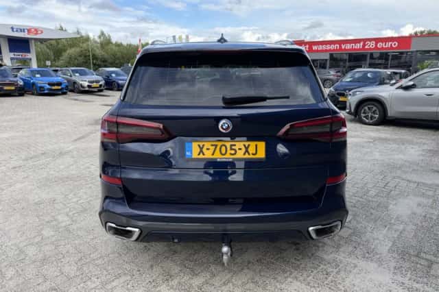 BMW X5 (2022) thumbnail 6