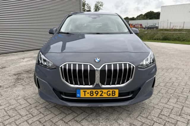 BMW 2-Serie (2023) thumbnail 3
