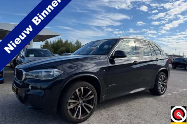 BMW X5 (2017) thumbnail 1