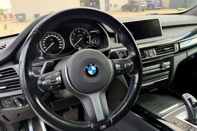 BMW X5 (2017) thumbnail 6