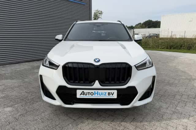 BMW X1 (0) thumbnail 3