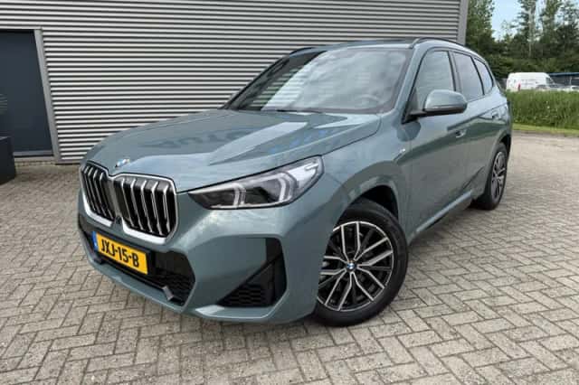 BMW X1 (0) thumbnail 2