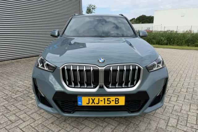 BMW X1 (0) thumbnail 3