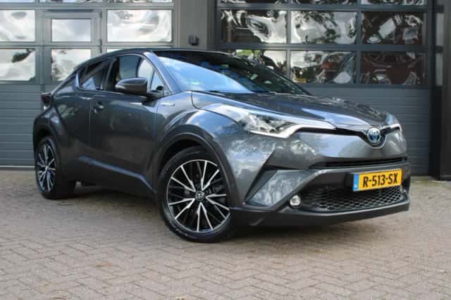 Toyota C-HR (2017) thumbnail 5