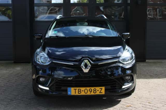 Renault Clio (2018) thumbnail 2