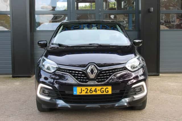 Renault Captur (2018) thumbnail 2