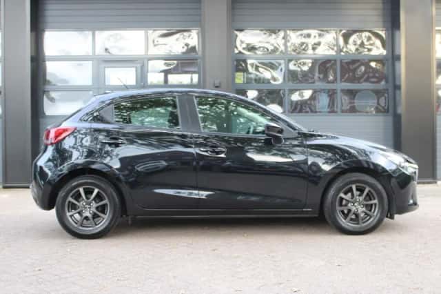 Mazda 2 (2019) thumbnail 6