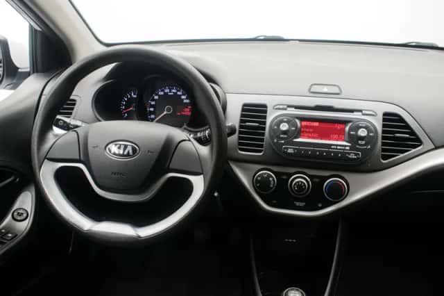 Kia Picanto (2012) thumbnail 5