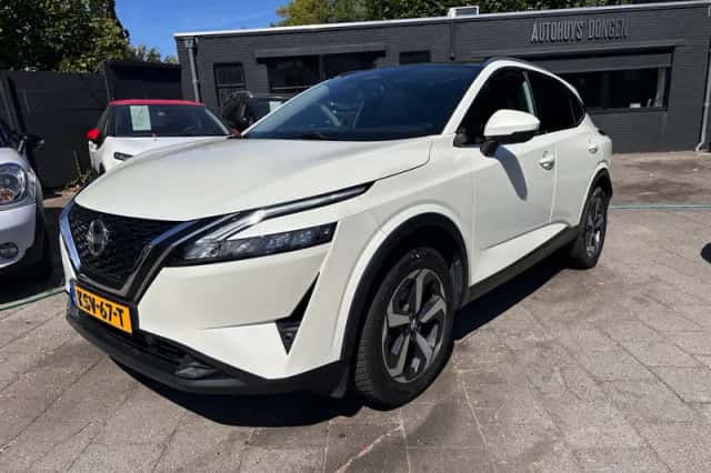 Nissan Qashqai (2021) thumbnail 3