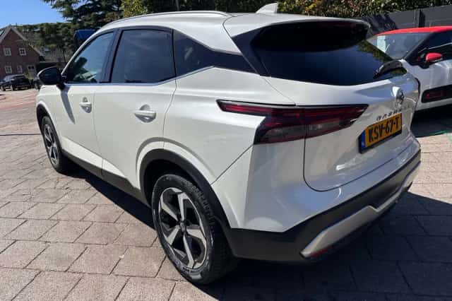 Nissan Qashqai (2021) thumbnail 5