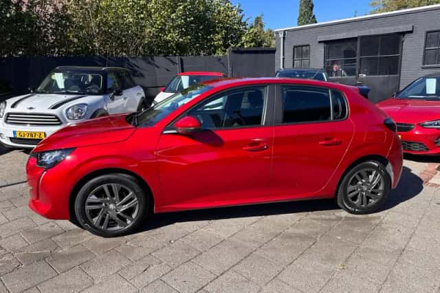 Peugeot 208 (2021) thumbnail 4