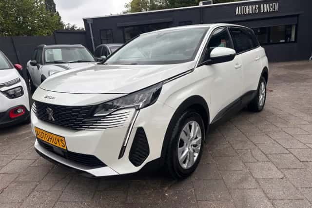 Peugeot 5008 (2021) thumbnail 3
