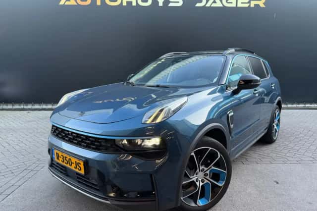 Lynk & Co 01 (2022) thumbnail 1