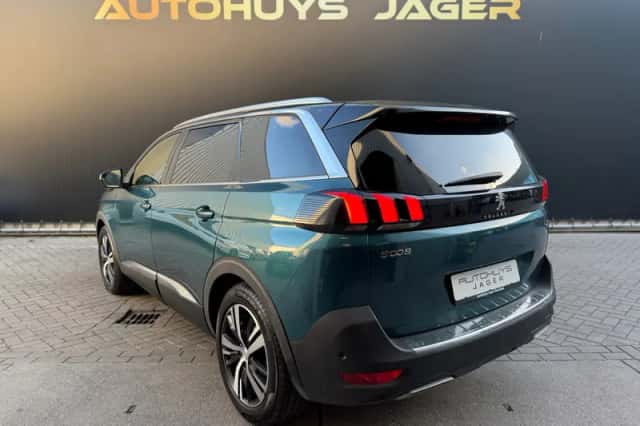 Peugeot 5008 (2019) thumbnail 2