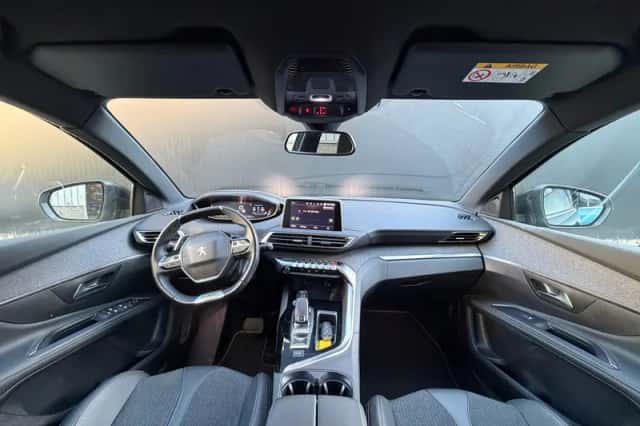 Peugeot 5008 (2019) thumbnail 3